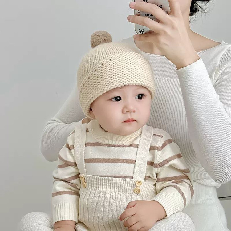 کلاه بافت ریز تک پوم کد۱۰۷۱