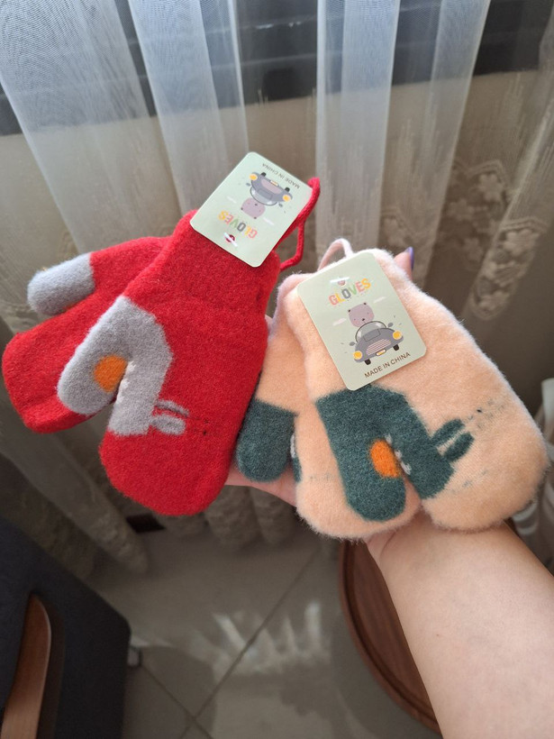 دستکش دایناسور کد ۳۰۵۷